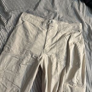 Abercrombie & Fitch Womens Light Cream Cargo Pants